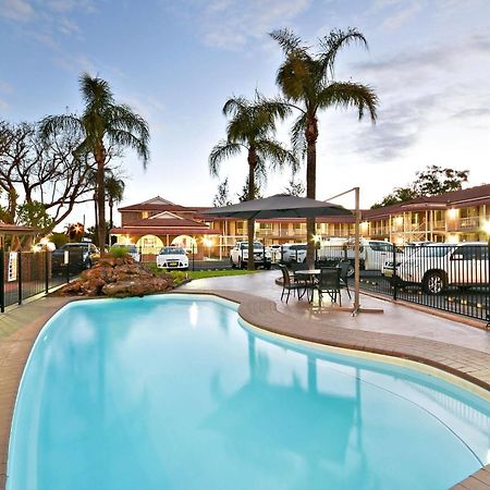 The Aberdeen Motel Даббо Экстерьер фото