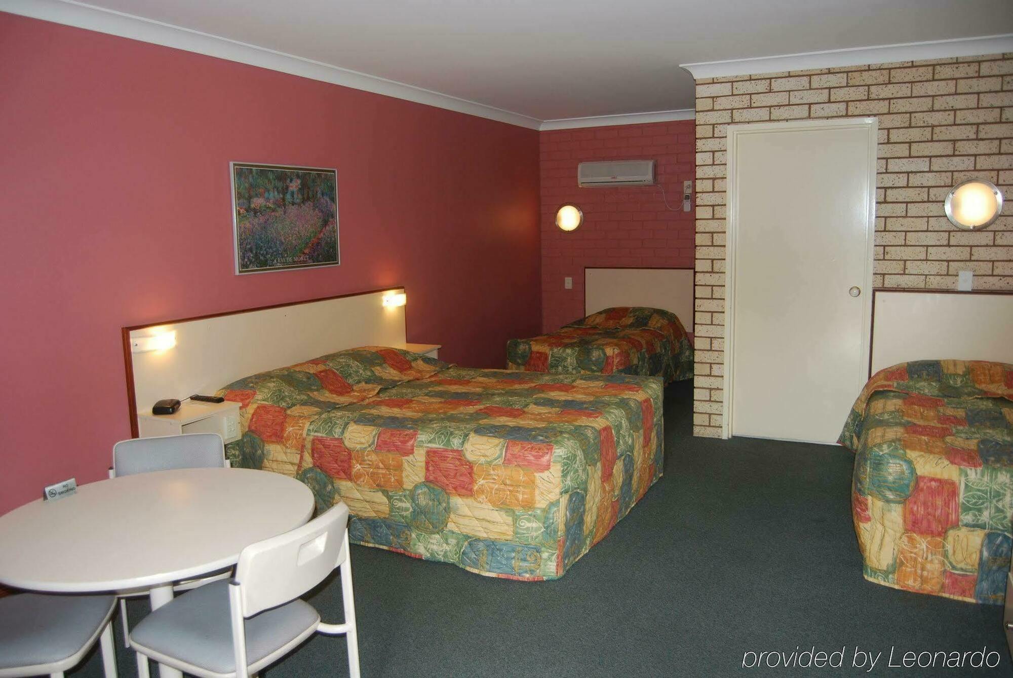 The Aberdeen Motel Даббо Экстерьер фото